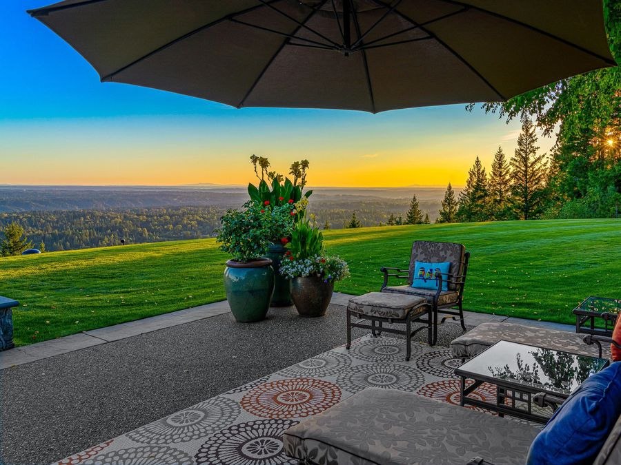 11435 206th Place SE, Issaquah | Represented by Jay Kipp